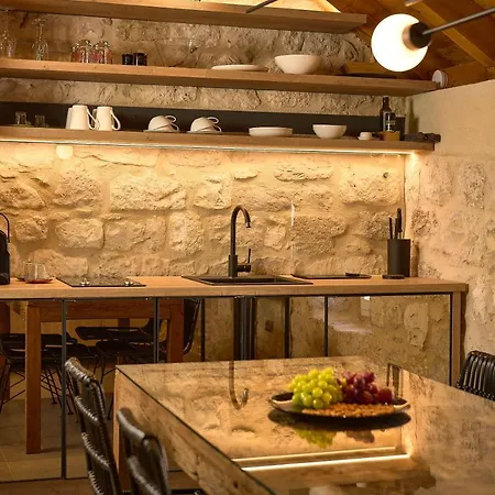 Guest house History Hvar 1529