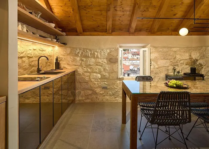 History Hvar 1529 Gasthuis Hvar Town