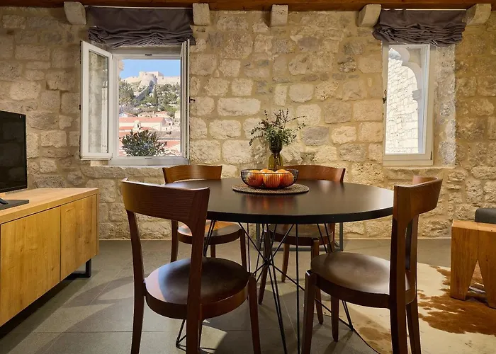 History Hvar 1529 Gasthuis Hvar Town